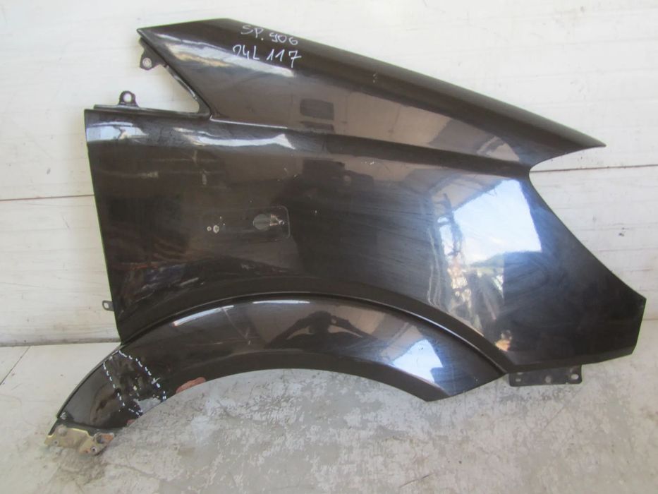 mercedes sprinter 906 błotnik prawy przód (uszkodzony)