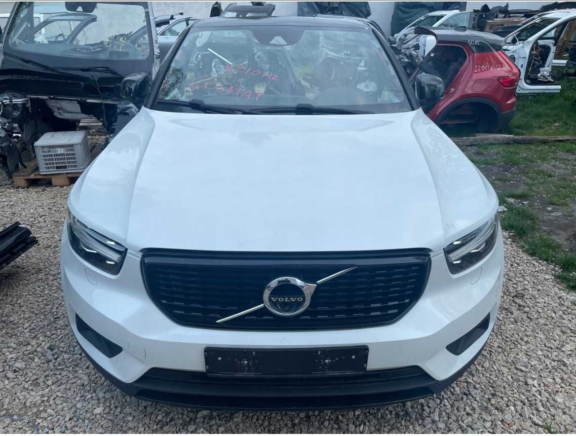 Разборка Volvo XC90 капот б/у автозапчастини