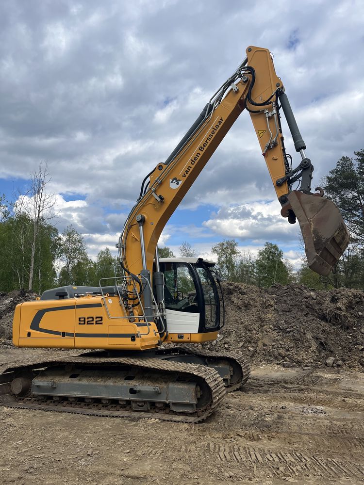 liebherr 922 koparka gąsienicowa z holandii