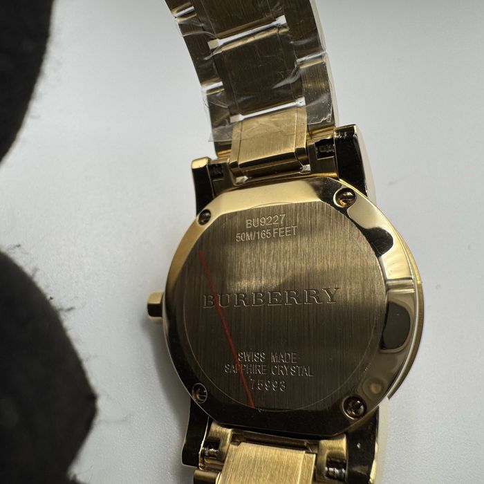 Жіночий годинник burberry bu9227 оригінал