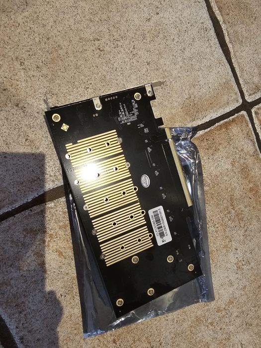 Karta rozszerzeń na pcie x16 na 5 sysków SSD m2