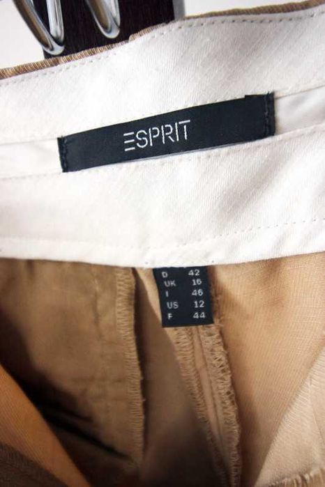 Calças bege em mistura de linho da Esprit