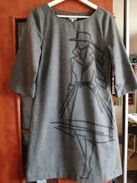 szara trapezowa wełniana sukienka marki Solar