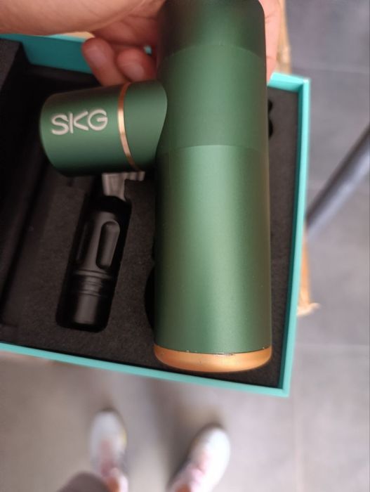 Масажер SKG F3 mini (пістолет) б/у