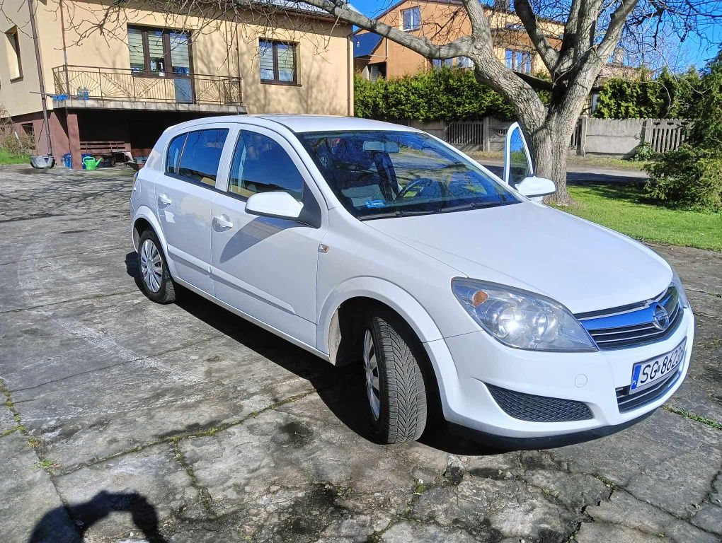 Opel Astra 1,6 Benzyna Krajowa Bezwypadkowa