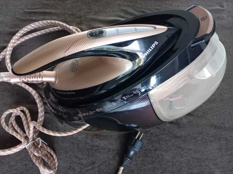 Stacja parowa Philips PerfectCare Elite Plus GC9682/80