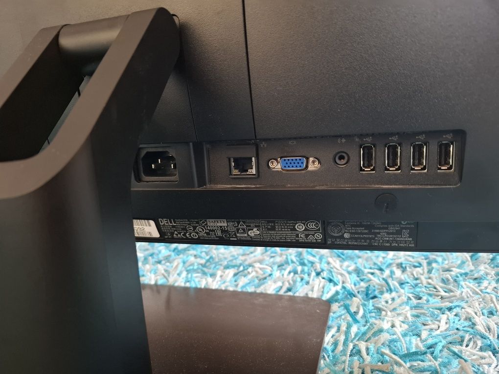 Dell optiplex 3030 AIO i5 3GHz 4590s 4GB RAM