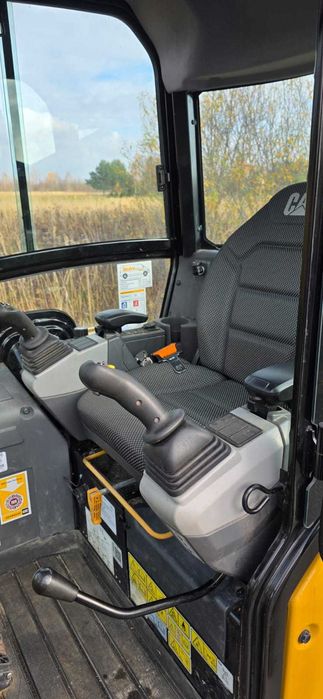 Minikoparka CAT 302.7 - 2023rok- 620h /  Cat 302, 303, 305, 301. 302.7