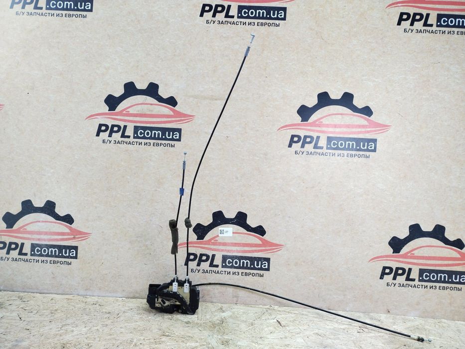 Nissan Titan 2004-2015 замок двери передней правой