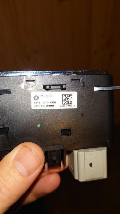 USB hub Jeep Grand Cherokee wk2 18-21