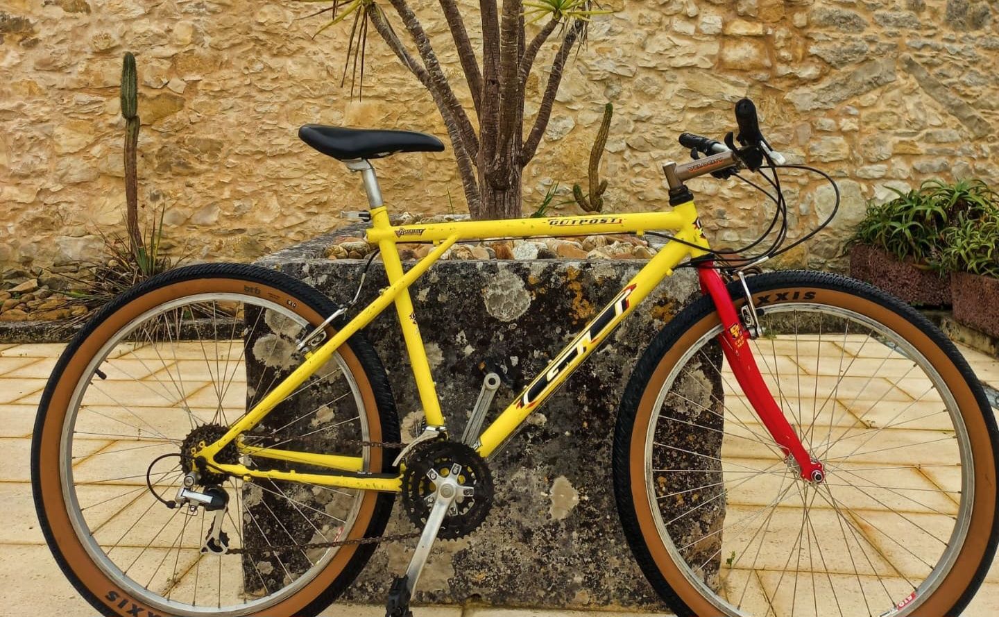Bicicleta GT Outpost