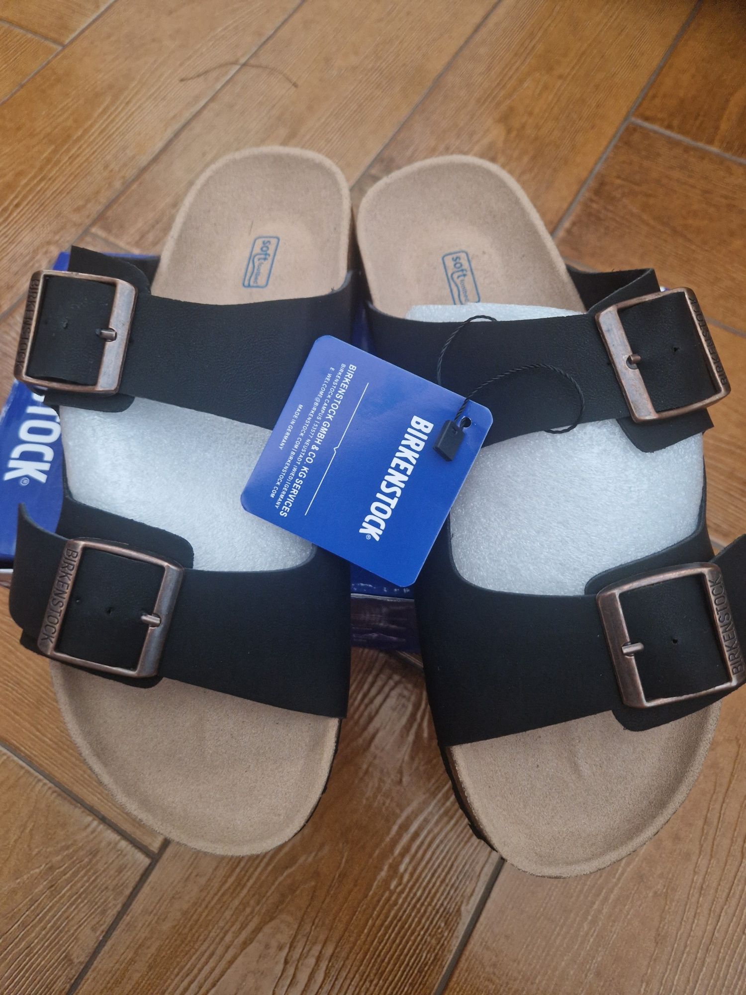 Chinelos Birkenstock pretos