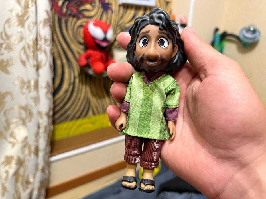 ЛОТ: Фігурки Disney: Бруно, Плуто, Стич, Багз Банні (Mattel McDonalds)