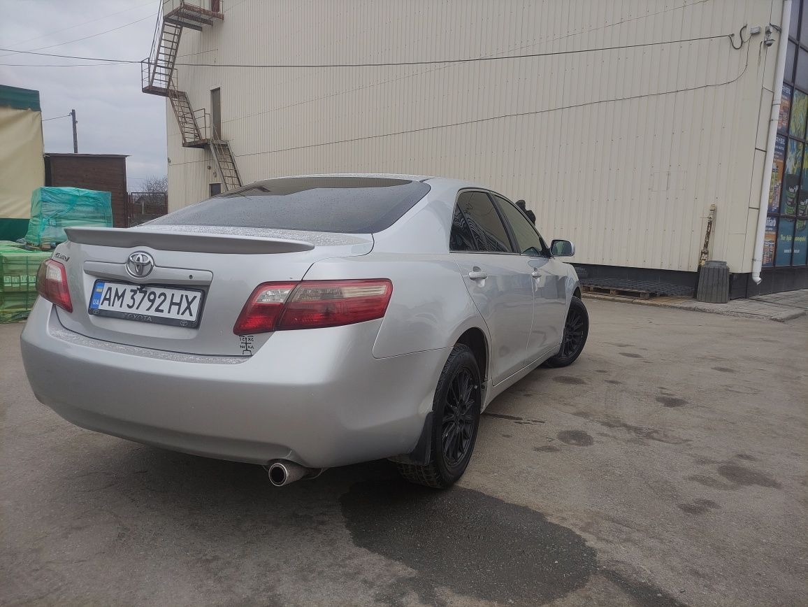 Тайота камри газ, бензин