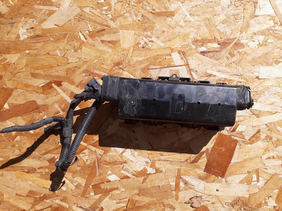 Skrzynka bezpieczników FORD F150 F 150 5.0 puszka 2013r