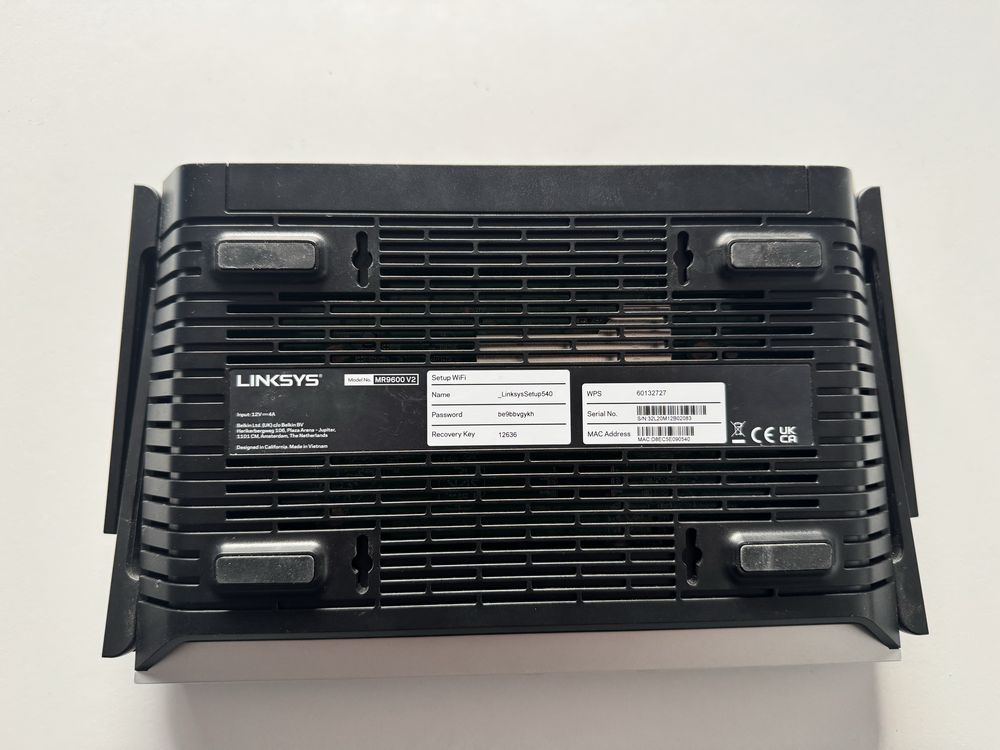 Wi-Fi роутер linksys MR9600 v2