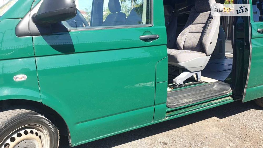 Продам VW T5 2011р. 345тис.км   2.0 TDI