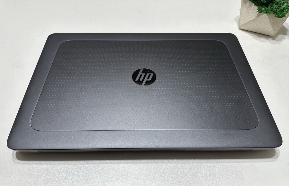 HP Zbook 15 G3 15,6"FHD|i7-6820HQ|16DDR4|SSD256|NVIDIA 2GbGDDR5