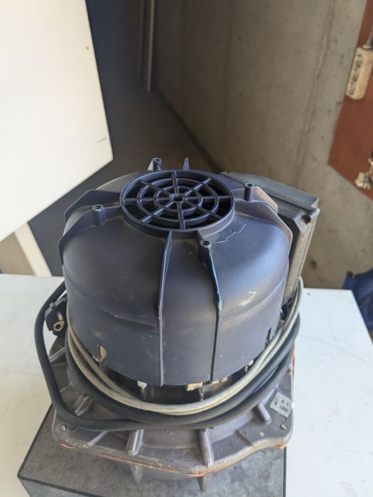 Aspirador dentária DURR VS-250 reparado.