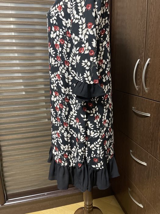 Жіноча сукня Silvian Heach