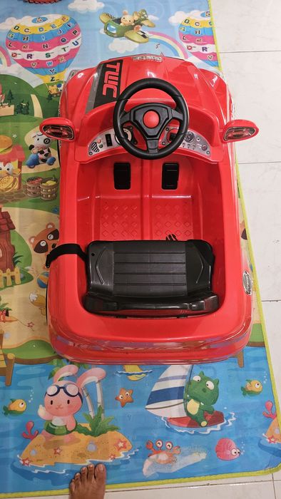 Carro eletrico criança