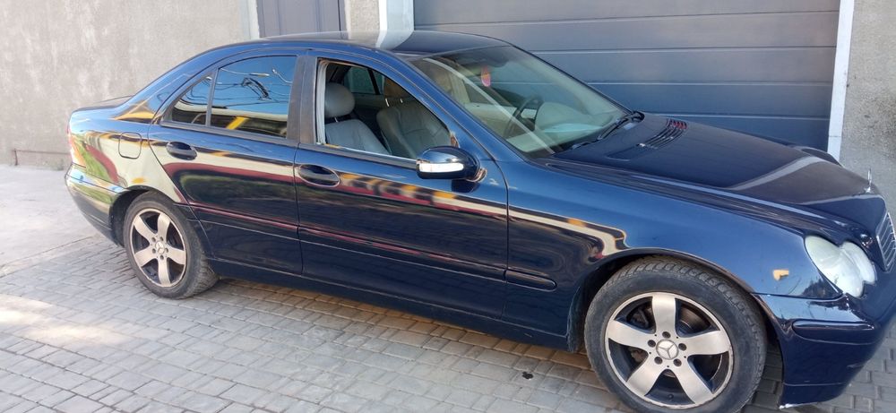 Mercedes-Benz C-Class W203