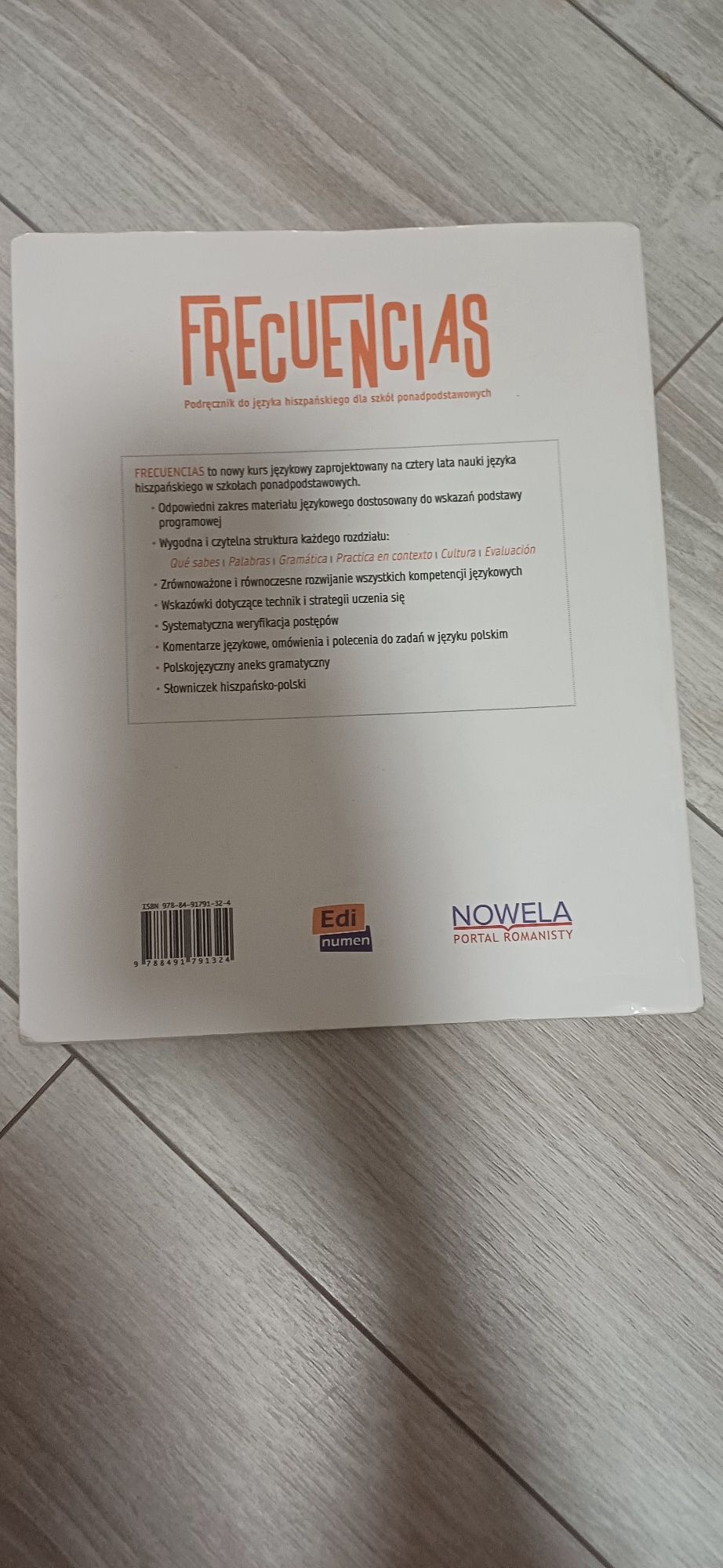 Podręcznik do hiszpańskiego frecuencias a1.2