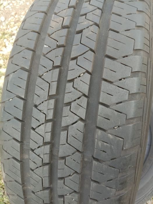 Продам шини для машини
