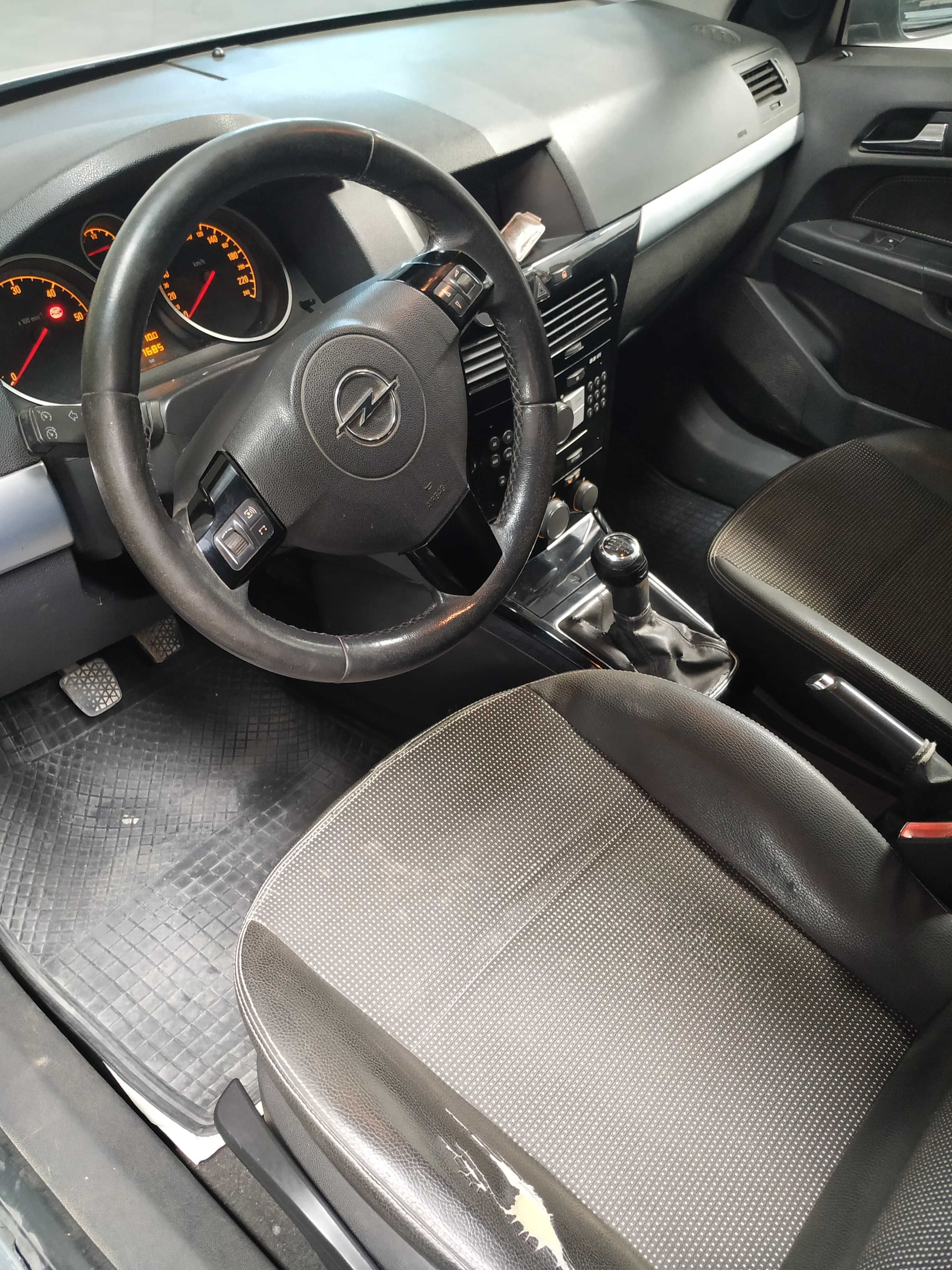 Opel Astra Caravan