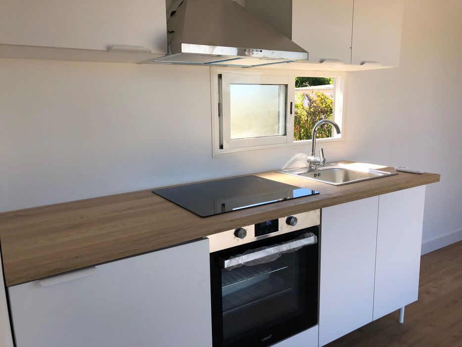 Vendo casa contentor em terreno com 340m2
