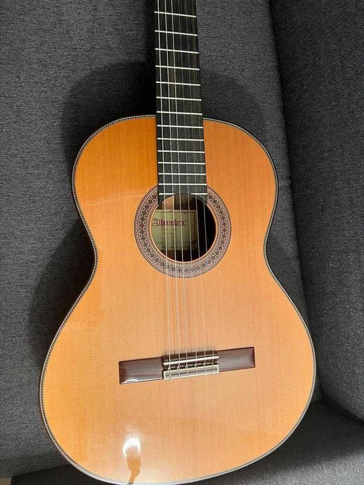 Класична гітара Alhambra 7p + оригінальний чохол