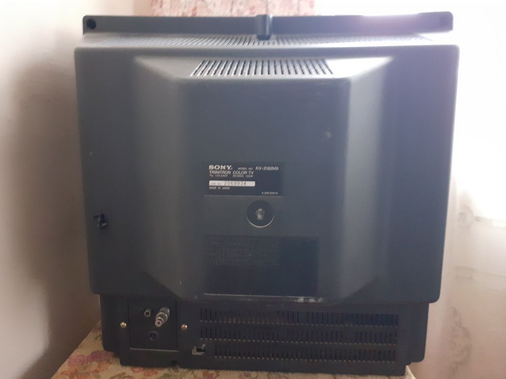 Телевизор SONY trinitron