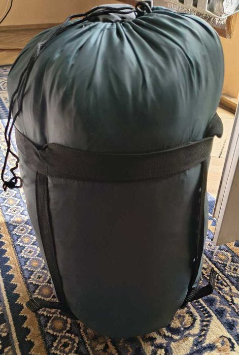 Продам спальний мішок Vango Wilderness 300Sq 2 season