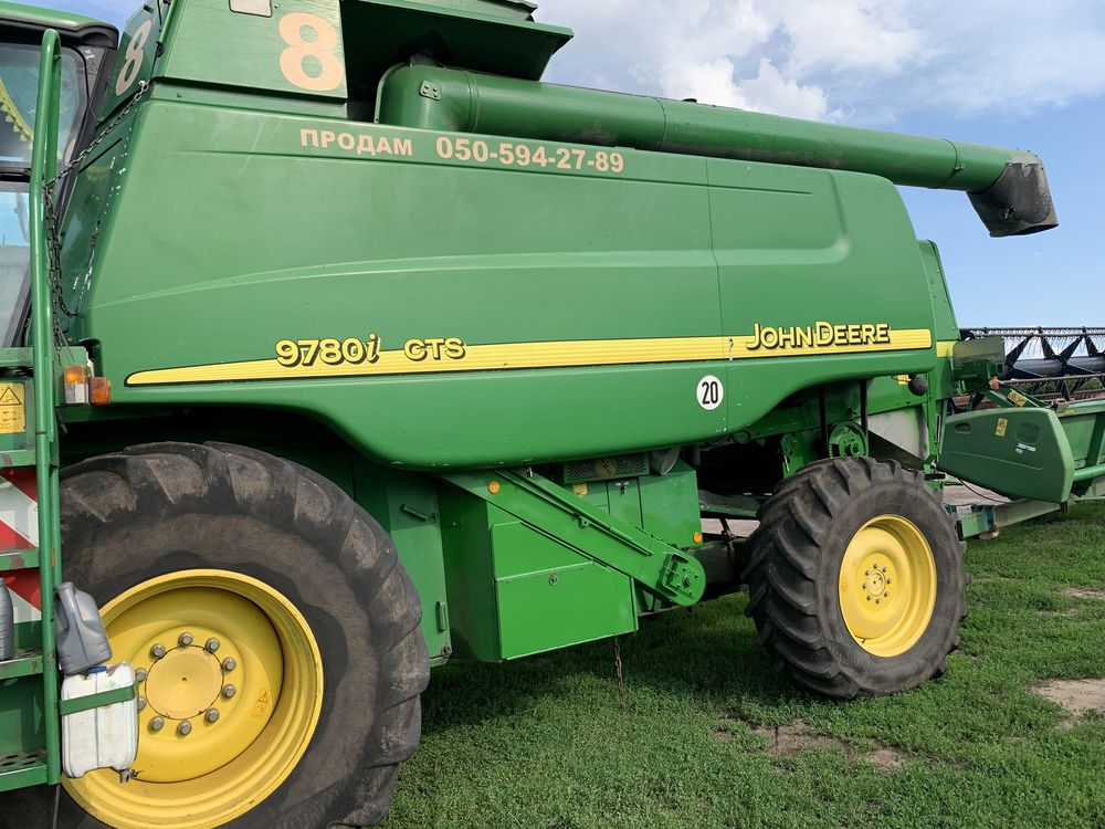 Комбайн John Deere 9780i