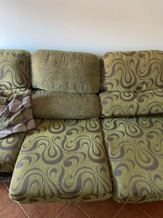 Sofá pele e madeira