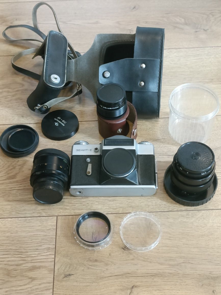 Helios 44-2 2/58 , MC Jupiter-9 2/85, body Zenith E, konwerter 2x ...