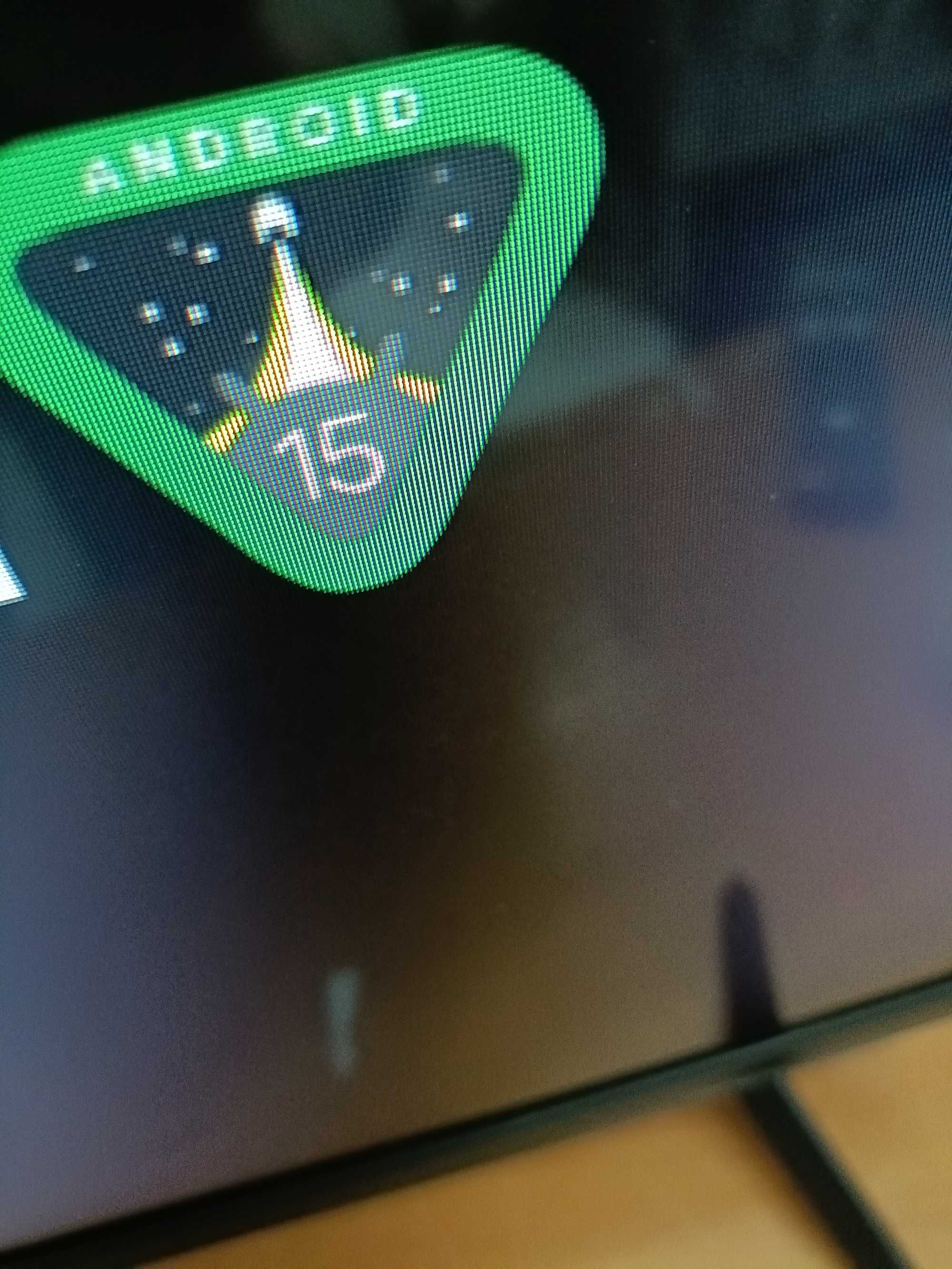 HISENSE SMART 34" | Android 15, 2/16GB + Голосовий Пульт Bluetooth