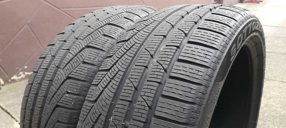 Opony zimowe  Pirelli  245/40 R20   99V XL