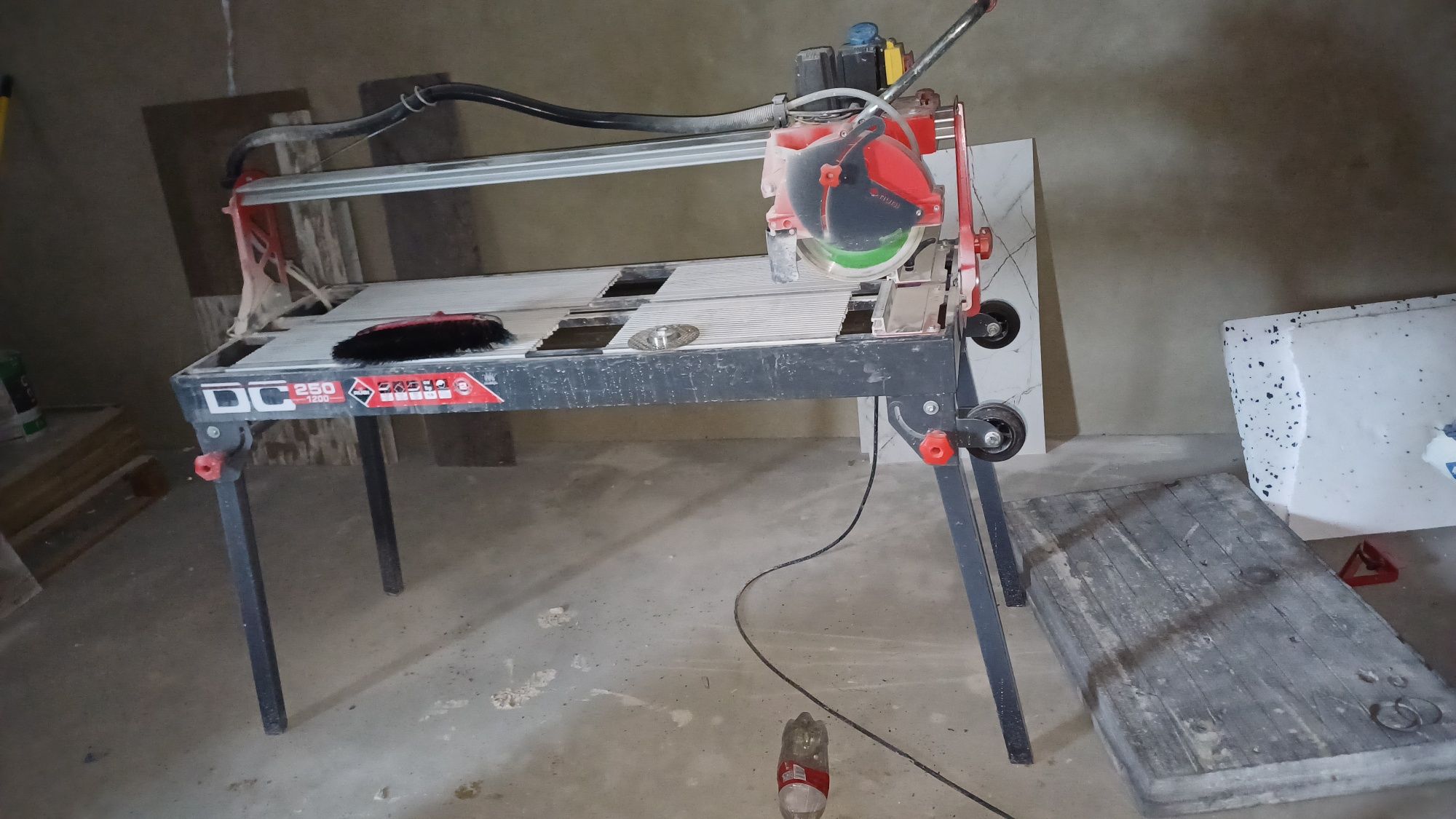 RUBI 1200 DC-250 maszynka do ciecia płytek gresu kamienia