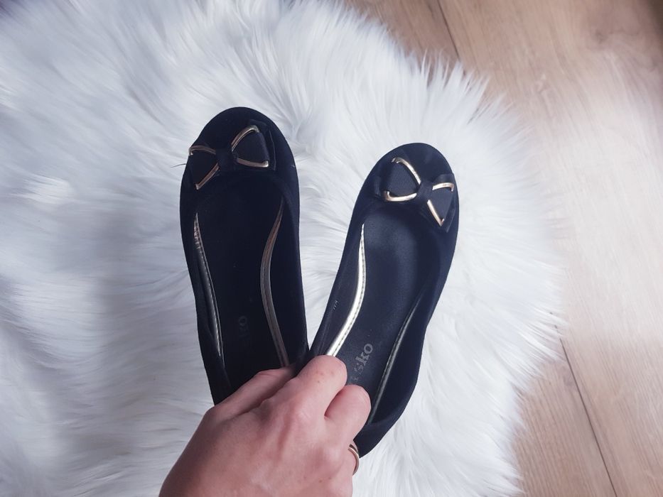 Baleriny dziewczęce marki Dinsko rozmiar 32.