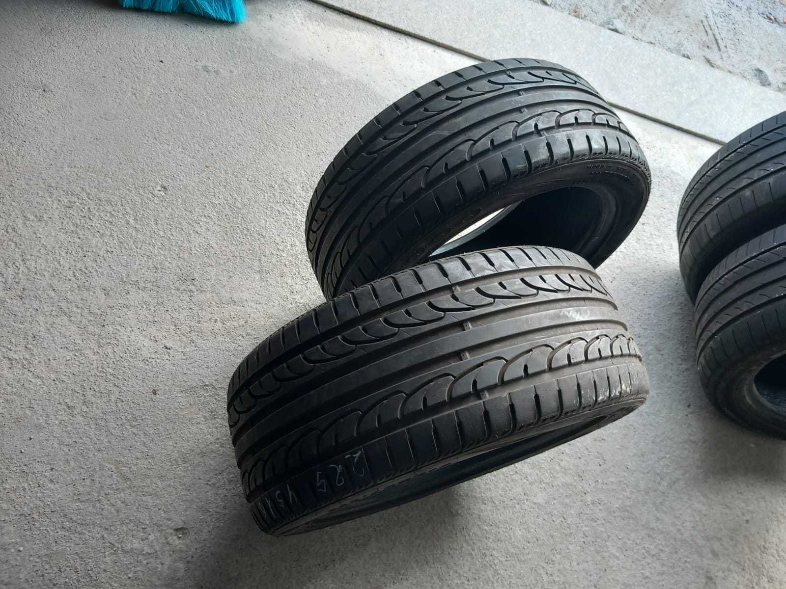2 pneus 225/45R16 Nexen seminovos