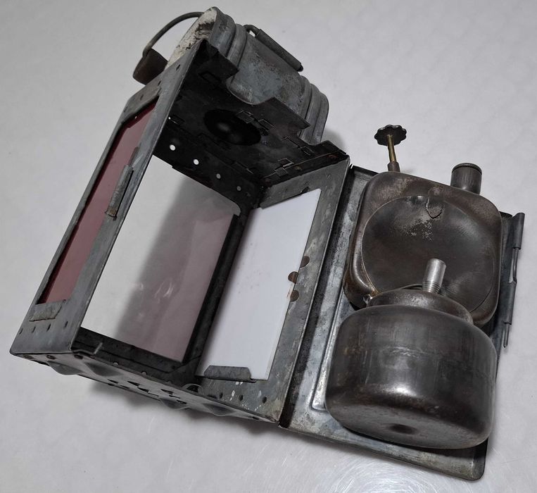Lampa kolejowa, P.K.P, 13x10x21cm, 987g (Kolekcje, hobby, lampa)