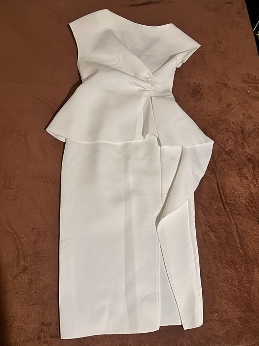 Плаття в ідеальному стані