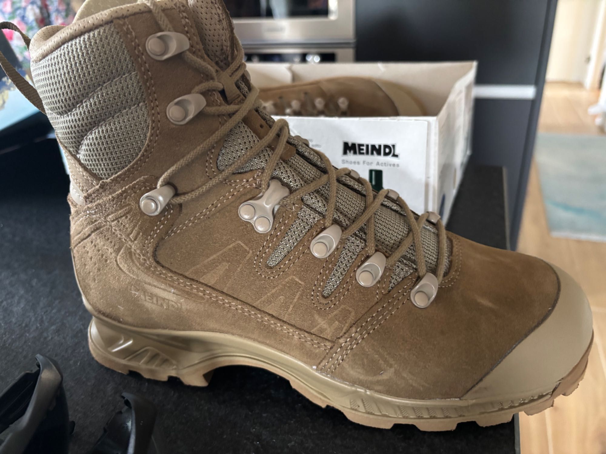 Buty MEINDL 43 strefa ciepła