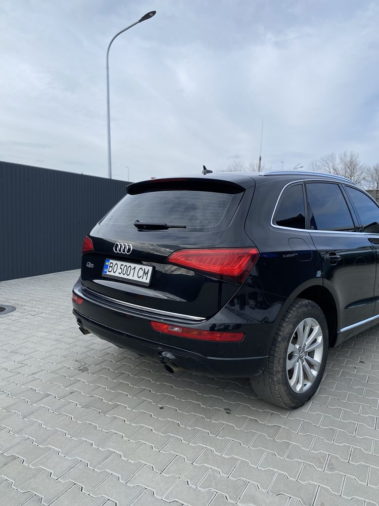 Продам Audi Q5 2013