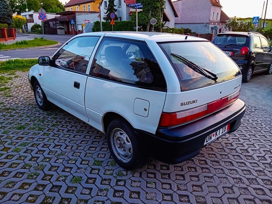 Klasyka Japonskiej Motoryzacji Suzuki Swift 41 tys Automat z DE