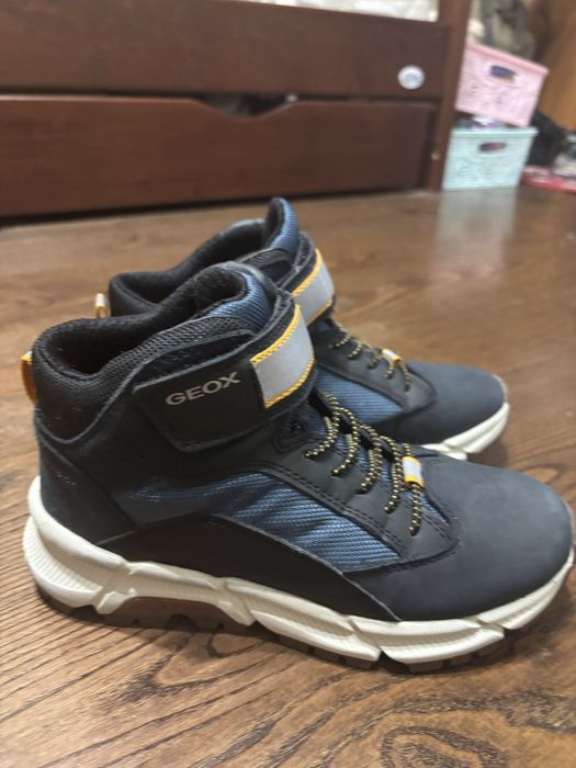 Демісезонні ботинки до -5 градусів 35 розмір