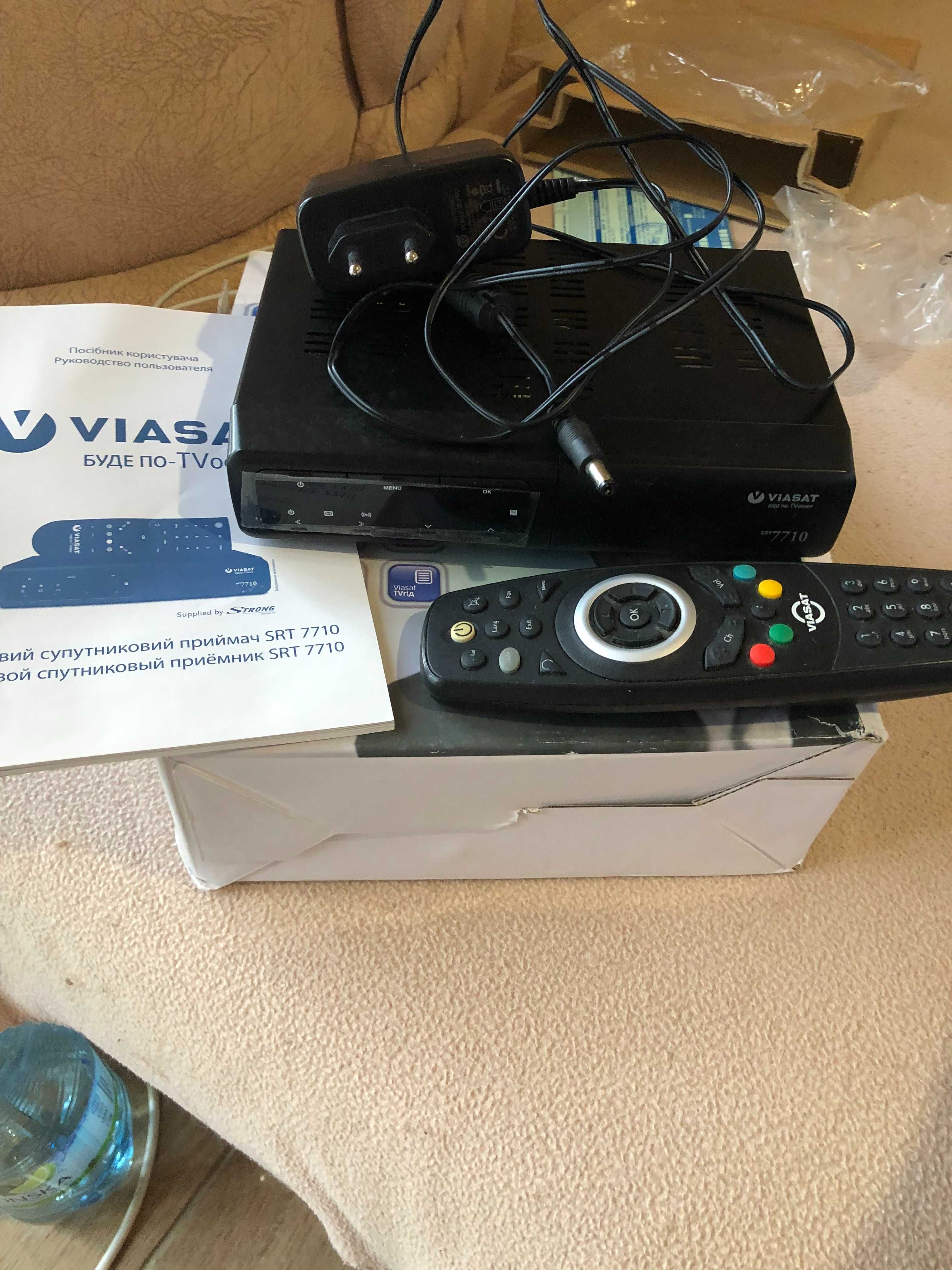 Продам тюнер Viasat SRT 7710