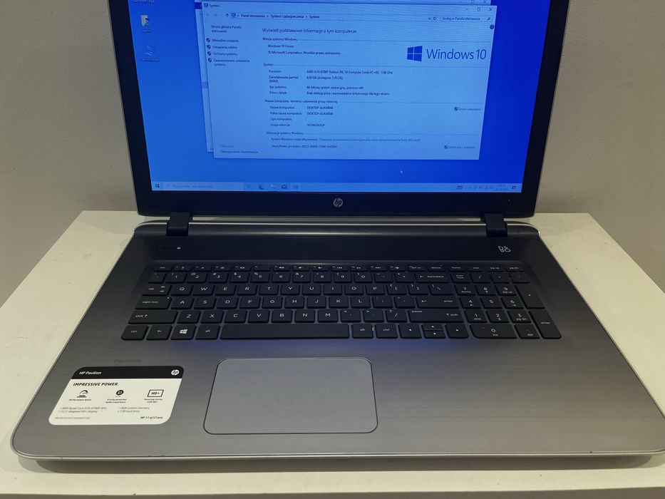 Duży laptop HP Pavilion 17"