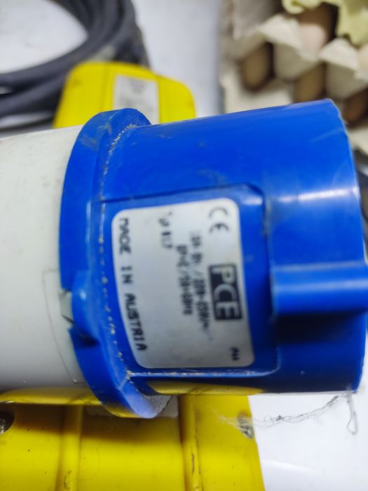 Kaseta sterownicza Schneider XAC-A04 sterująca z przewodem